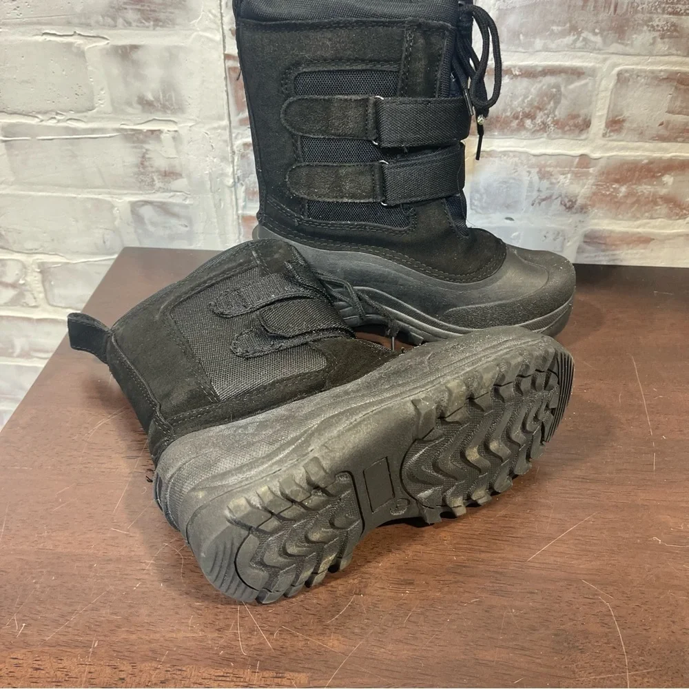 Cold tech snow boots youth size 4